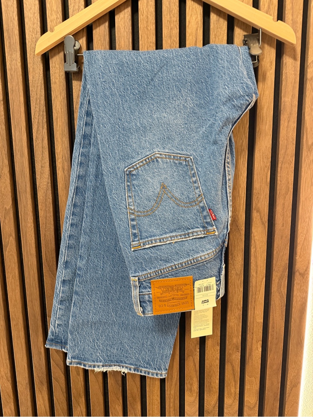 Levi's Premium Women’s Ribcage Cropped Straight-Leg Ankle Jeans